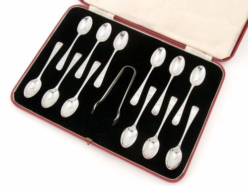 SET OF TWELVE BOXED EDWARDIAN SILVER TEA SPOONS AND TONGS - ADDITIONAL PHOTO 1