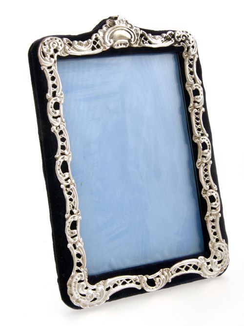 VICTORIAN SILVER PICTURE OR PHOTO FRAME WITH VELVET BACK AND EASEL STAND - ADDITIONAL PHOTO 1