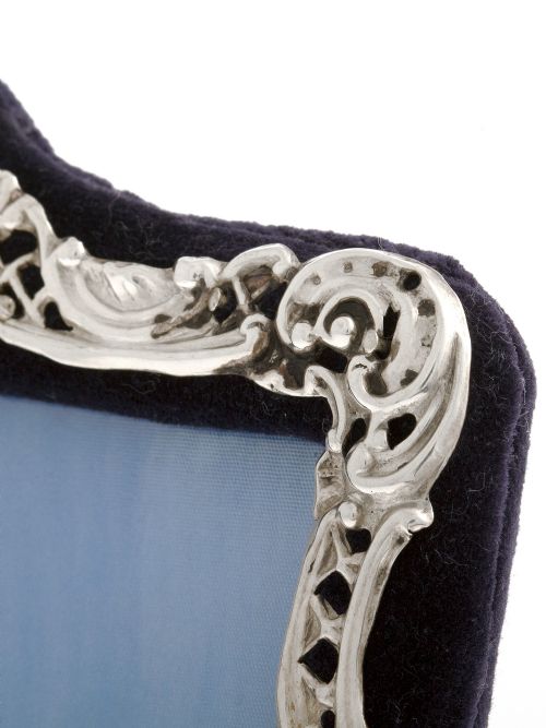 VICTORIAN SILVER PICTURE OR PHOTO FRAME WITH VELVET BACK AND EASEL STAND - ADDITIONAL PHOTO 3