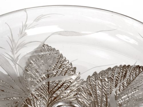 PAIR OF SILVER PLATE COMPORTS DECORATED WITH STRAWBERRIES AND WITH TWO CIRCULAR GLASS BOWLS - ADDITIONAL PHOTO 4