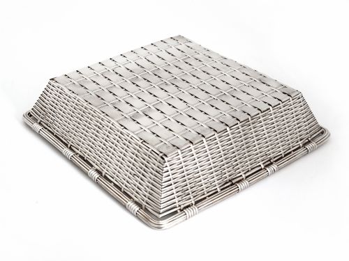 CONTINENTAL WOVEN WIRE WORK SILVER PLATED FRUIT OR BREAD BASKET - ADDITIONAL PHOTO 1