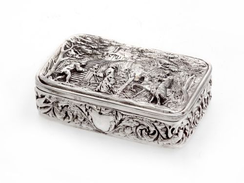 DECORATIVE SILVER JEWELLERY BOX DEPICTING COURTING COUPLES HORSES AND A COUNTRY HOUSE - ADDITIONAL PHOTO 1