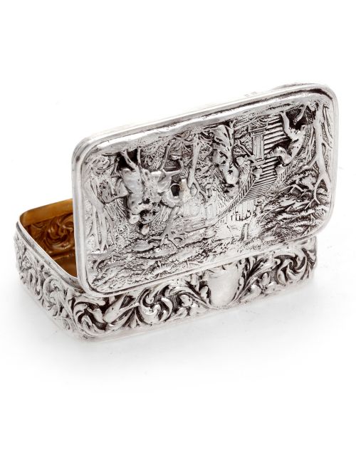 DECORATIVE SILVER JEWELLERY BOX DEPICTING COURTING COUPLES HORSES AND A COUNTRY HOUSE - ADDITIONAL PHOTO 3