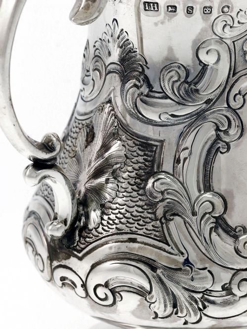 BALUSTER SHAPE VICTORIAN SILVER CHRISTENING MUG - ADDITIONAL PHOTO 3