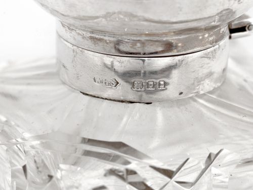 PLAIN SILVER BUN TOPPED TALL SQUARE CUT GLASS PERFUME BOTTLE - ADDITIONAL PHOTO 2