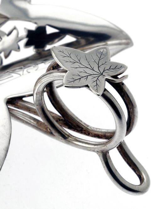 UNUSUAL ANTIQUE LEAF SHAPED SILVER CHAMBER STICK - ADDITIONAL PHOTO 3