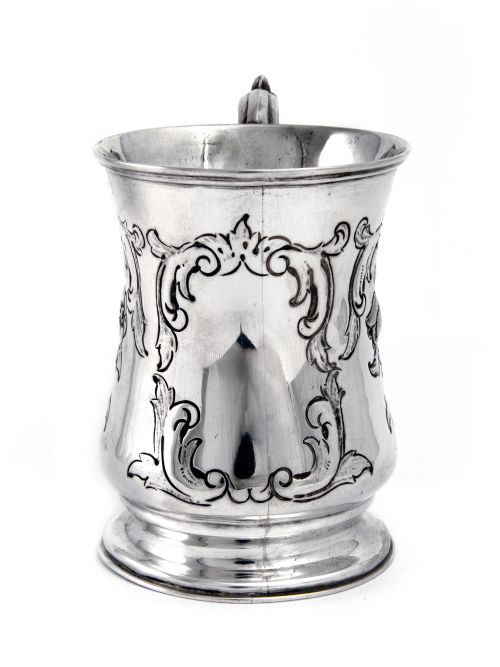 VICTORIAN SILVER CHRISTENING MUG CHASED WITH FLOWERS AND SCROLLS - ADDITIONAL PHOTO 3