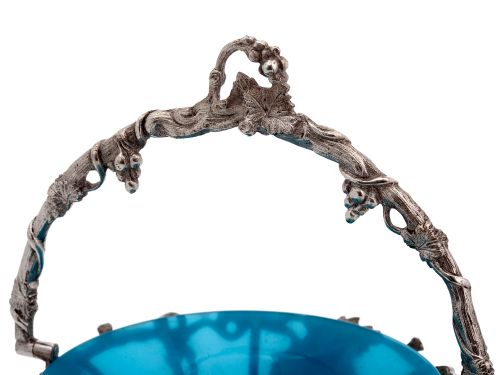 DECORATIVE VICTORIAN SILVER PLATE SUGAR BASKET WITH ORIGINAL BLUE GLASS LINER - ADDITIONAL PHOTO 4