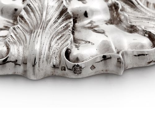 PAIR OF IMPRESSIVE ELKINGTON CO SILVER PLATED CANDLE STICKS DECORATED WITH ACANTHUS LEAVES - ADDITIONAL PHOTO 3
