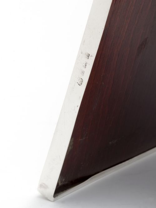 PLAIN BORDER SILVER PHOTO OR PICTURE FRAME WITH UNUSUAL HINGED CLIP OPENING - ADDITIONAL PHOTO 4