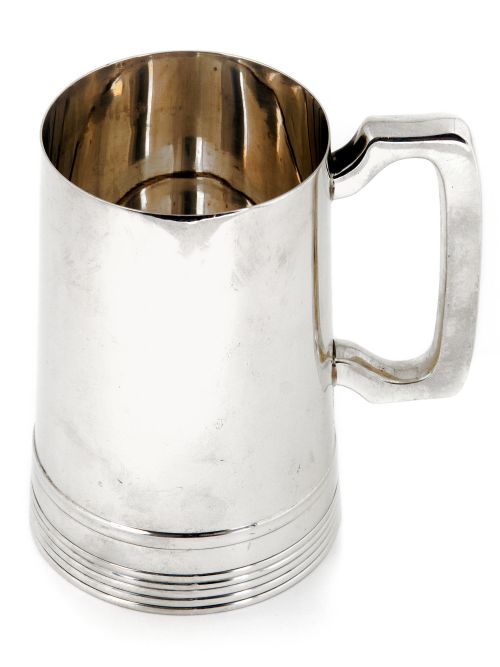plain circular tapering silver pint mug with a bracket handle - CATEGORY: ANTIQUE SILVER - DATED 1950