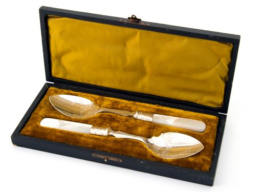 two piece antique silver plate mother of pearl jam spoons - CATEGORY: ANTIQUE SILVER - DATED 1900