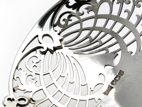 PIERCED OVAL SILVER DISH BY WALKER HALL - ADDITIONAL PHOTO 3