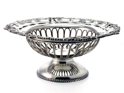 quality circular antique silver pedestal dish - CATEGORY: ANTIQUE SILVER - DATED 1910