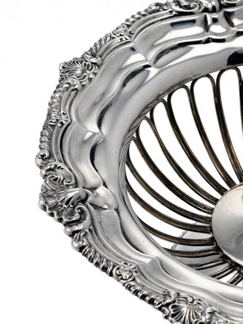 QUALITY CIRCULAR ANTIQUE SILVER PEDESTAL DISH - ADDITIONAL PHOTO 2