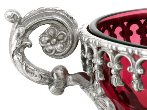 VICTORIAN SILVER PLATED FRUIT BOWL WITH A RUBY GLASS LINER - ADDITIONAL PHOTO 4