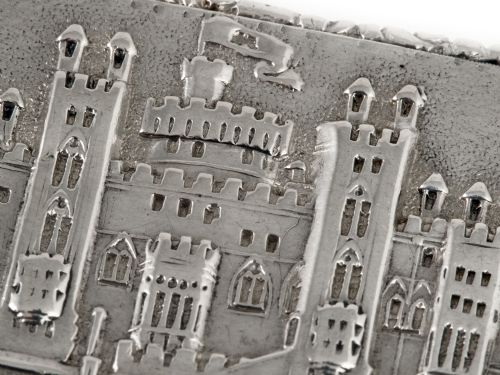 EARLY VICTORIAN CASTLE TOP SILVER VINAIGRETTE DEPICTING WINDSOR CASTLE - ADDITIONAL PHOTO 9
