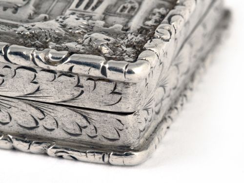 EARLY VICTORIAN CASTLE TOP SILVER VINAIGRETTE DEPICTING WINDSOR CASTLE - ADDITIONAL PHOTO 11