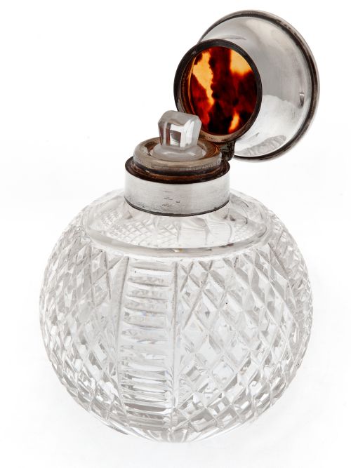 SILVER AND TORTOISESHELL PERFUME BOTTLE WITH CUT GLASS BODY - ADDITIONAL PHOTO 1