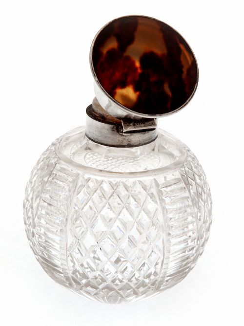 SILVER AND TORTOISESHELL PERFUME BOTTLE WITH CUT GLASS BODY - ADDITIONAL PHOTO 2