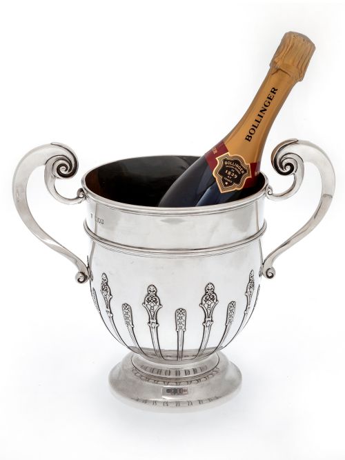ANTIQUE SILVER TROPHY CUP OR WINE COOLER WITH TWO SCROLL HANDLES - ADDITIONAL PHOTO 1