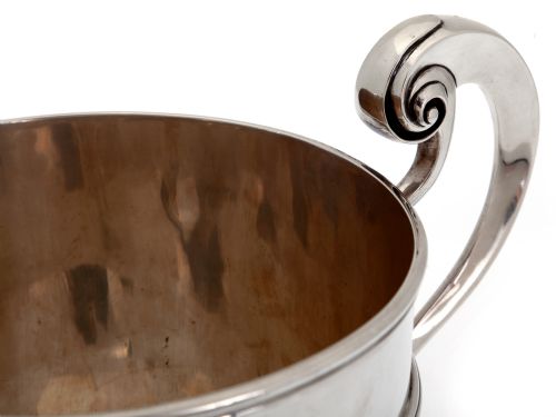 ANTIQUE SILVER TROPHY CUP OR WINE COOLER WITH TWO SCROLL HANDLES - ADDITIONAL PHOTO 4