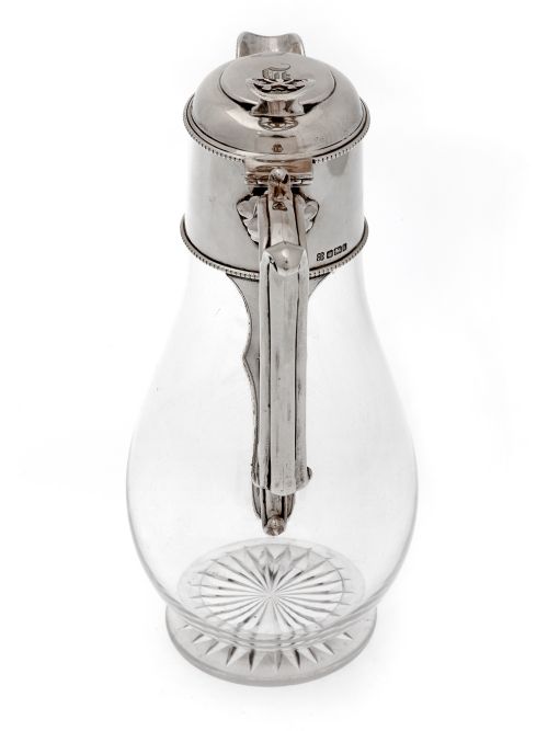 EDWARDIAN SILVER CLARET JUG WITH PLAIN MOUNT AND CLEAR GLASS BODY - ADDITIONAL PHOTO 3