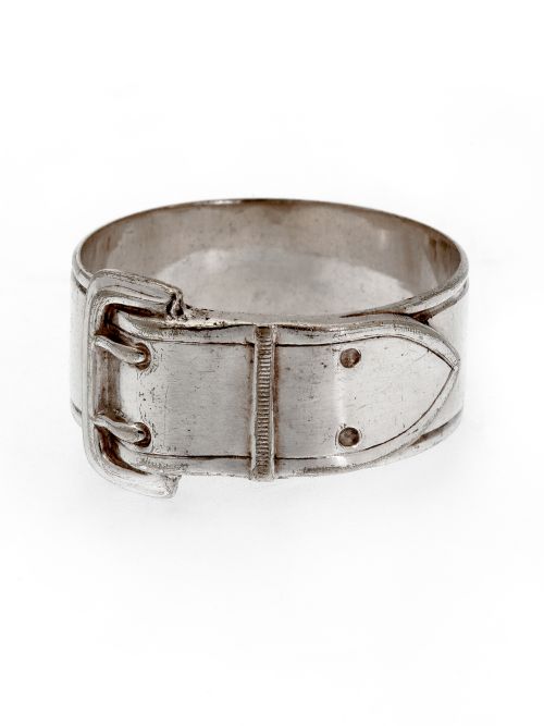 SIX SILVER PLATED NUMBERED NAPKIN RINGS CAST IN THE SHAPE OF BUCKLES - ADDITIONAL PHOTO 2