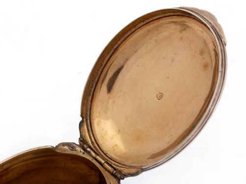 OVAL CONTINENTAL SILVER SNUFF BOX DECORATED WITH FLORAL SCENES AND GILT INTERIOR - ADDITIONAL PHOTO 8