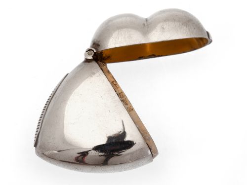 VICTORIAN HEART SHAPED SILVER VESTA SUITABLE FOR ENGRAVING - ADDITIONAL PHOTO 6