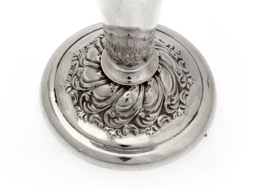 PAIR OF VICTORIAN SILVER FLOWER VASES WITH PLAIN BODIES AND A TRUMPET SHAPED NECK - ADDITIONAL PHOTO 3