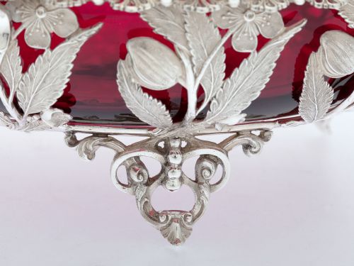 VICTORIAN SILVER PLATED BASKET WITH A CRANBERRY RED GLASS LINER AND BEADED SWING HANDLE - ADDITIONAL PHOTO 4
