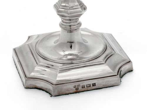PAIR OF GEORGE II STYLE SILVER CANDELABRA WITH DETACHABLE THREE LIGHT BRANCHES - ADDITIONAL PHOTO 5