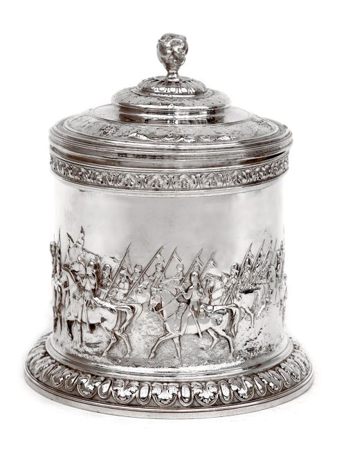 elkington co silver plated biscuit box featuring mounted cavalry scenes - CATEGORY: ANTIQUE SILVER - DATED 1870