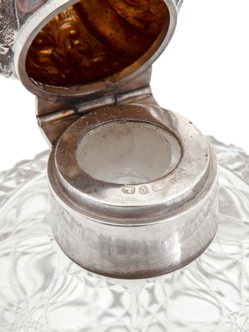 LARGE VICTORIAN SILVER TOP PERFUME BOTTLE WITH A HOB CUT GLASS GLOBE SHAPED BODY - ADDITIONAL PHOTO 3