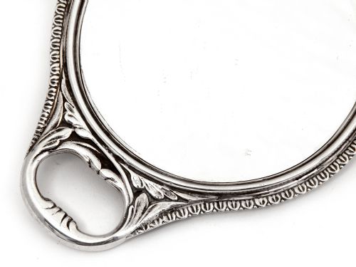 WILLIAM COMYNS SILVER HAND MIRROR DECORATED WITH REYNOLDS ANGELS - ADDITIONAL PHOTO 2
