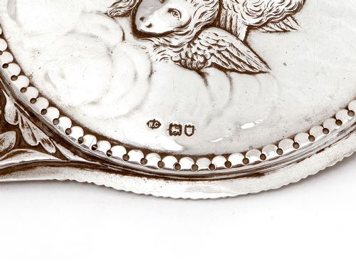 WILLIAM COMYNS SILVER HAND MIRROR DECORATED WITH REYNOLDS ANGELS - ADDITIONAL PHOTO 3