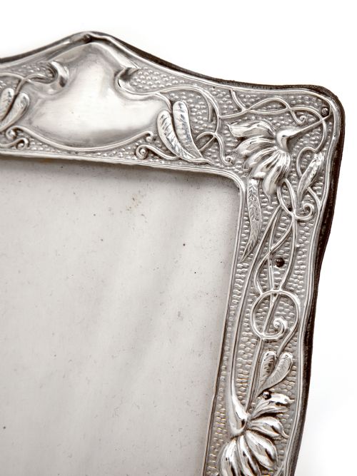 ART NOUVEAU STYLE SILVER PHOTO OR PICTURE FRAME WITH STYLISED FLOWER RELIEFS - ADDITIONAL PHOTO 2