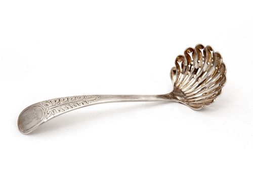 BOXED VICTORIAN SILVER SUGAR BASKET WITH MATCHING SIFTER SPOON - ADDITIONAL PHOTO 4