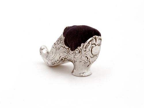 EDWARDIAN SHOE SHAPED PIN CUSHION DUTCH IMPORT TO ENGLAND CHESTER HALLMARK - ADDITIONAL PHOTO 1