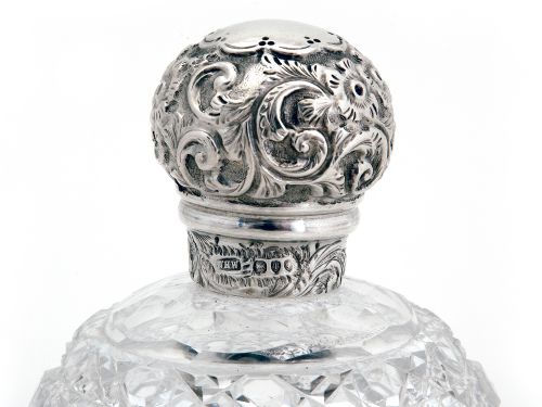 VICTORIAN SILVER AND CUT CLEAR CRYSTAL GLASS GLOBE SHAPE SCENT BOTTLE - ADDITIONAL PHOTO 3