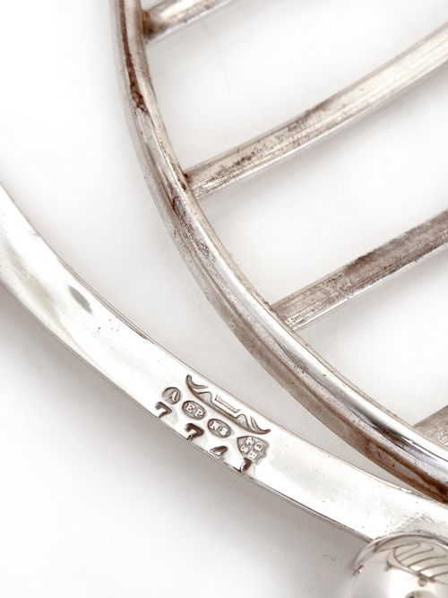 LATE VICTORIAN SILVER PLATED SWAN TOAST RACK - ADDITIONAL PHOTO 3