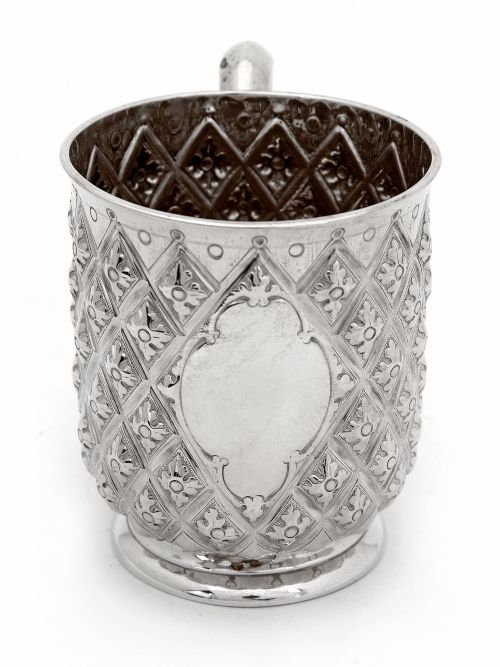 VICTORIAN SILVER HALF PINT CHRISTENING MUG HAND CHASED IN A PINEAPPLE STYLE - ADDITIONAL PHOTO 1