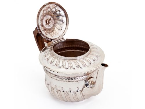 VICTORIAN SILVER BATCHELOR TEA POT WITH A WOODEN HANDLE CHASED FLUTED BODY AND HINGED SPIRAL FLUTED LID - ADDITIONAL PHOTO 4