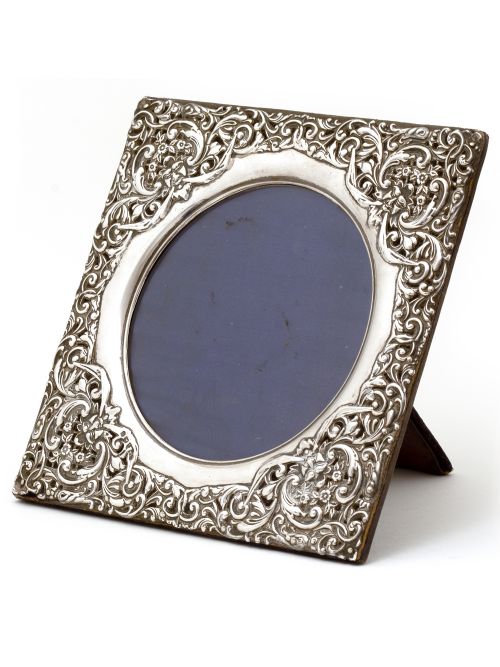 decorative square edwardian silver picture frame with a border decorated with repousse classical faces - CATEGORY: ANTIQUE SILVER - DATED 1900
