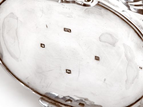 OVAL SILVER BOWL WITH A SHAPED FLORAL SCALLOPED BORDER AND PIERCED BODY - ADDITIONAL PHOTO 3