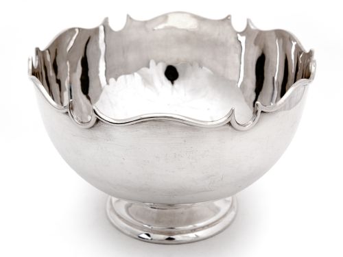 PLAIN SILVER ROSE BOWL WITH A CHIPPENDALE BORDER - ADDITIONAL PHOTO 1