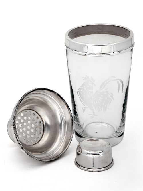 SILVER PLATED COCKTAIL SHAKER WITH ETCHED COCKEREL MOTIF - ADDITIONAL PHOTO 1