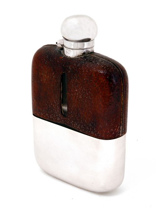 LARGE EDWARDIAN SILVER PLATE AND LEATHER HIP FLASK - ADDITIONAL PHOTO 1