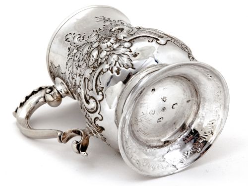 GEORGE III NEWCASTLE SILVER PINT MUG - ADDITIONAL PHOTO 3